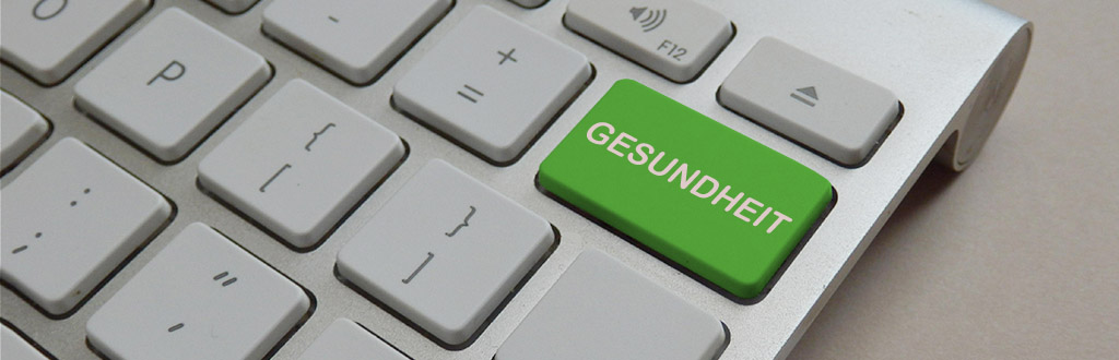 Computer Keyboard mit grüner Taste